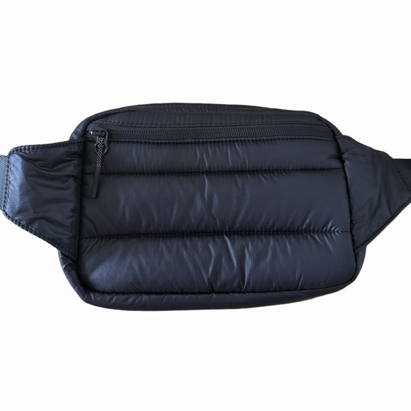 Lululemon Everywhere Belt Bag Large Wunder Puff 
 | Adjustable Strap | Crossbody - Picture 2 of 5